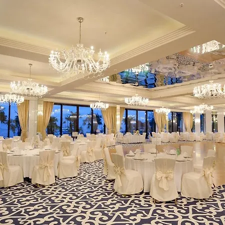 Amadria Park Royal Hotel 4*